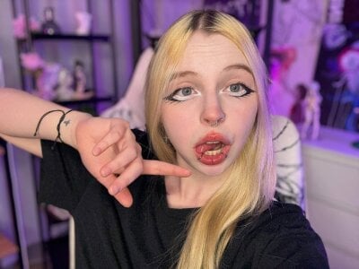 ElvenQueen Public  4টি ছবি