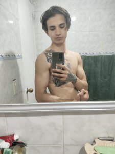 SinsPleasuresAndCum Public Pic 4