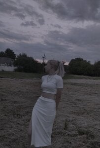 I am for your inspiration 🦋 de gloria_bubble  3 Imagens