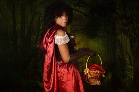 AmiraMorgan Your Little Riding Hood💘 Εικόνα 3