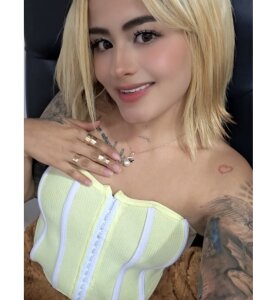 Eva__Cutte Public Foto 4