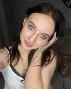 TalishaSturdy foggy mood Pic 3