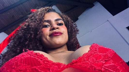 Saray-sexy1 I like this tension Immagine  6