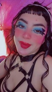 kitty de kitty__chs  2 Imagens