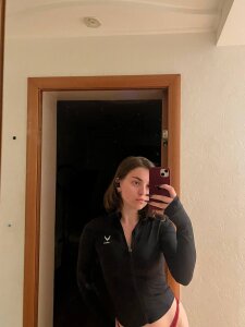 AiarsHlynd Sport with me Pic 4