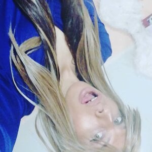 cutesweeetrobinsex yo siendo cool Pic 3