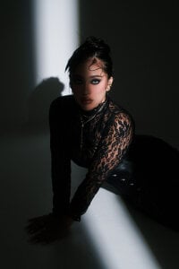 nicolle_pierce Dark Elegance🖤 Pic 3