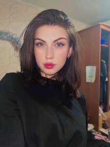 KristySuto Public Pic 4