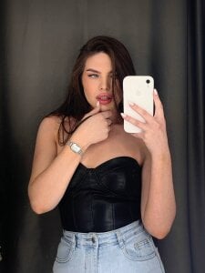 AlexaSunder Public Pic