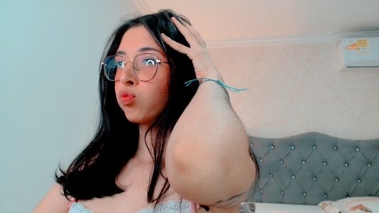 emmalove_doll Public Pic 2