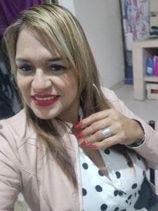 Angela_mature49 Public Pic 4