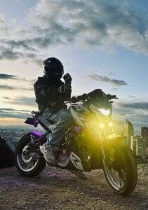 RiderVance An adventure with my motorcycle 🐱‍🏍 Pic 6