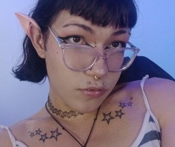 christina_vamp1 😏 A beautiful face that makes you fall without a single word. Pic 5