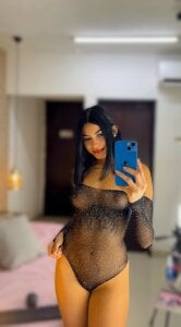 DakotaaHills Sensual lingerie Pic