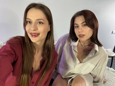 Mirabella_Shake My friend with whom we broadcast 😜 Pic 2