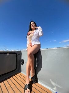 ZaraVesari It was no accident that you stopped here ❤️ Pic