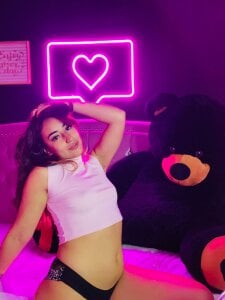 Vaiolet_a Public Pic 4