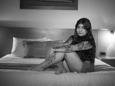 carolayrosse Hi,any craziness in mind? Pic 6