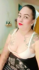 EmmaKantutera Public 사진 9