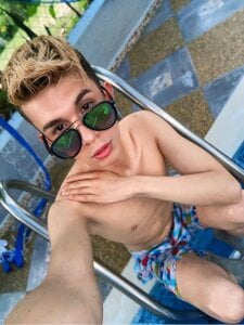 Juaan_Diick Tanning my sweet white body a little Billede