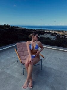 KayaAzur Come with me to the sea side Pic 6