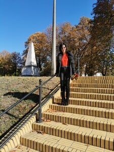 chillimonia Schuhwechsel im Park. High Heel Stiefel aus....Pumps an slika 8