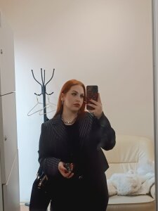 MonickaV Public Foto 3