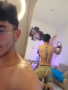 SexyAndresito22 Public Pic 6