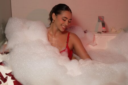 lexxa_ water, foam and sexy red lingerie.❤️ slika 8