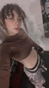 LioraVelvetC “Don’t look at me like that… or do.” Kuva 5