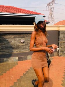 OceanSquirtbabe Public Pic 3