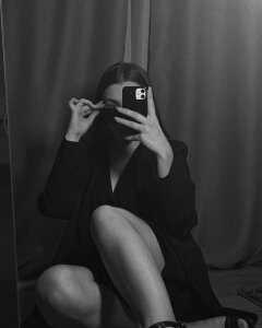 JennyBecker Kiss me Pic 3