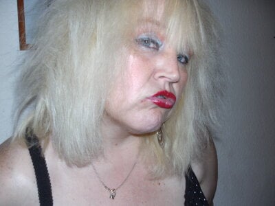 Blasflittchen verruchte Bitch Pic 8