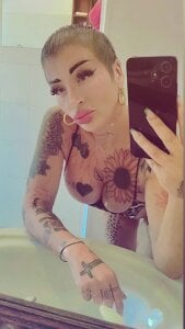 ASSERINAAAのahhの枚の写真