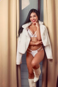 Nyra_18 ❄🤍 Billede 6