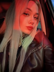 Public de lucyirl  photos