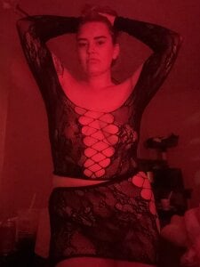 scorpiomoonbaby Red room 2 Pic 2