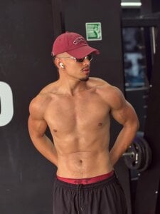 working on me od Aaronfox_x  3 snímek