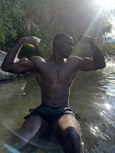 _Lowmaypalacios Public slika 9