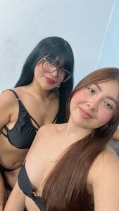 CUTEGIRLSBIGTITS Public Photo