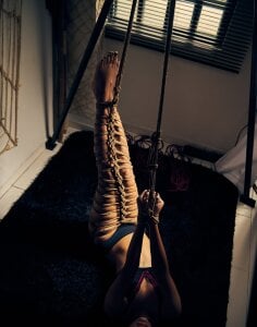 Iam_Lyan_ shibari Pic 3