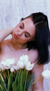 BootyTrisha Flower Pic 6