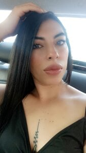 Tamy_Dirty Public Gambar