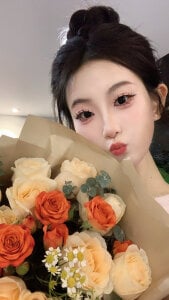 -YiYi 伊伊 صورة واحدة|-YiYi 伊伊 صورتان|-YiYi 伊伊  صور|-YiYi 伊伊  صورة