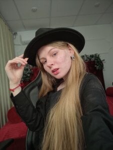UdelaHammett its just a me 😘 Photo 8