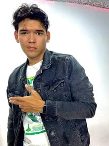 Pervertsoulsxx pictures of alex Pic 8