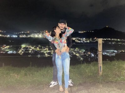 RoxyandAron2 kullanıcısının in a gazebo at night albümü -  2 fotoğraf