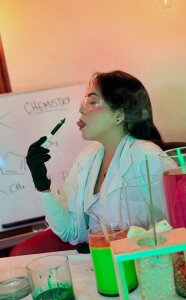 _Victoria_CollinsPleasure experiments Bild 3