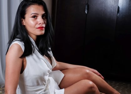 EmmaAtkins White desire Pic