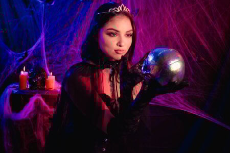 hannah_miltonn Night Breath Pic 5